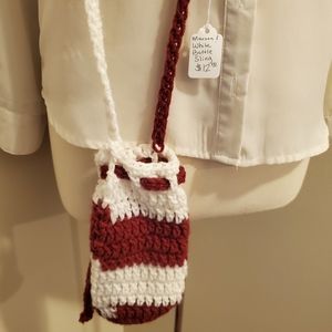 Handcrocheted maroon & white bottle sling